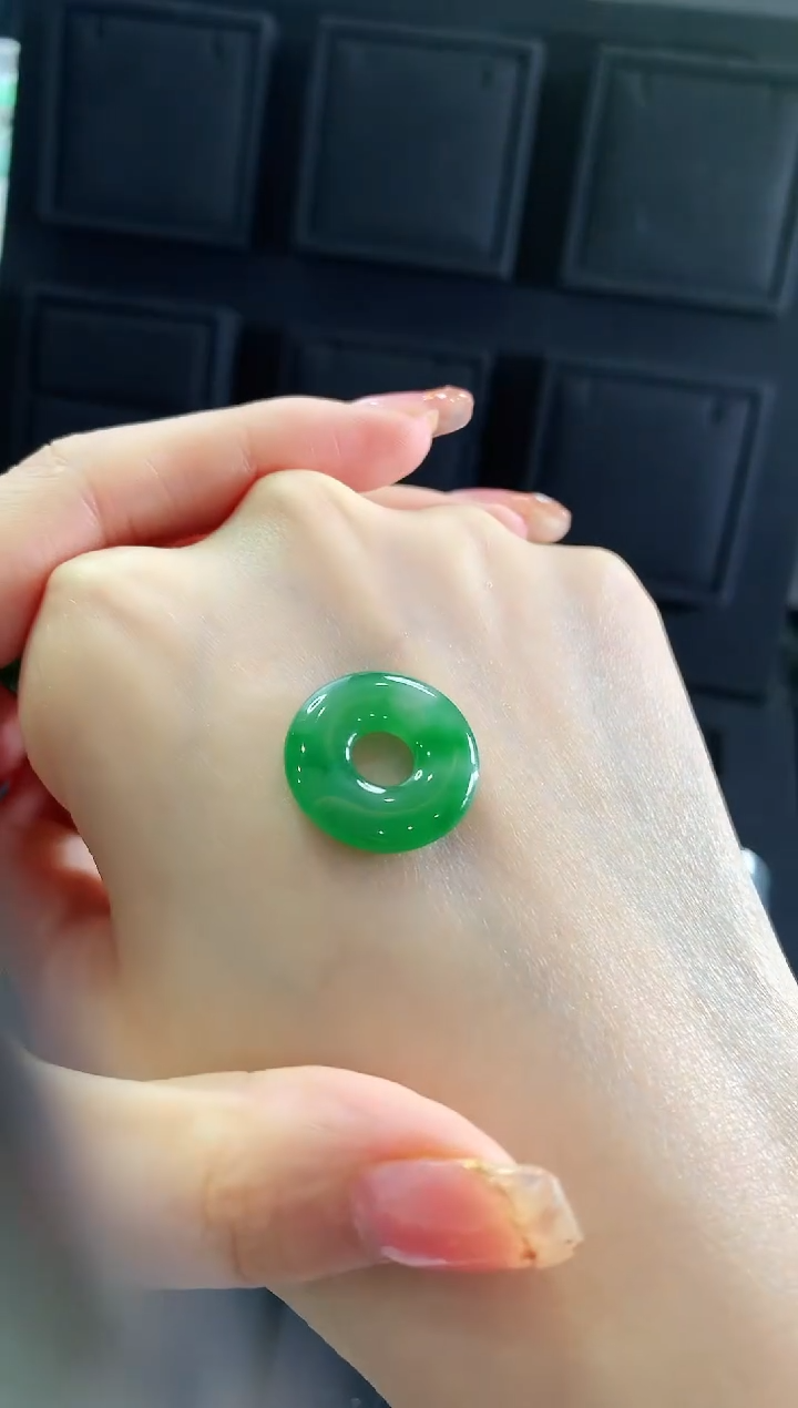 【闪购商品】翡翠颈饰未镶嵌吊坠