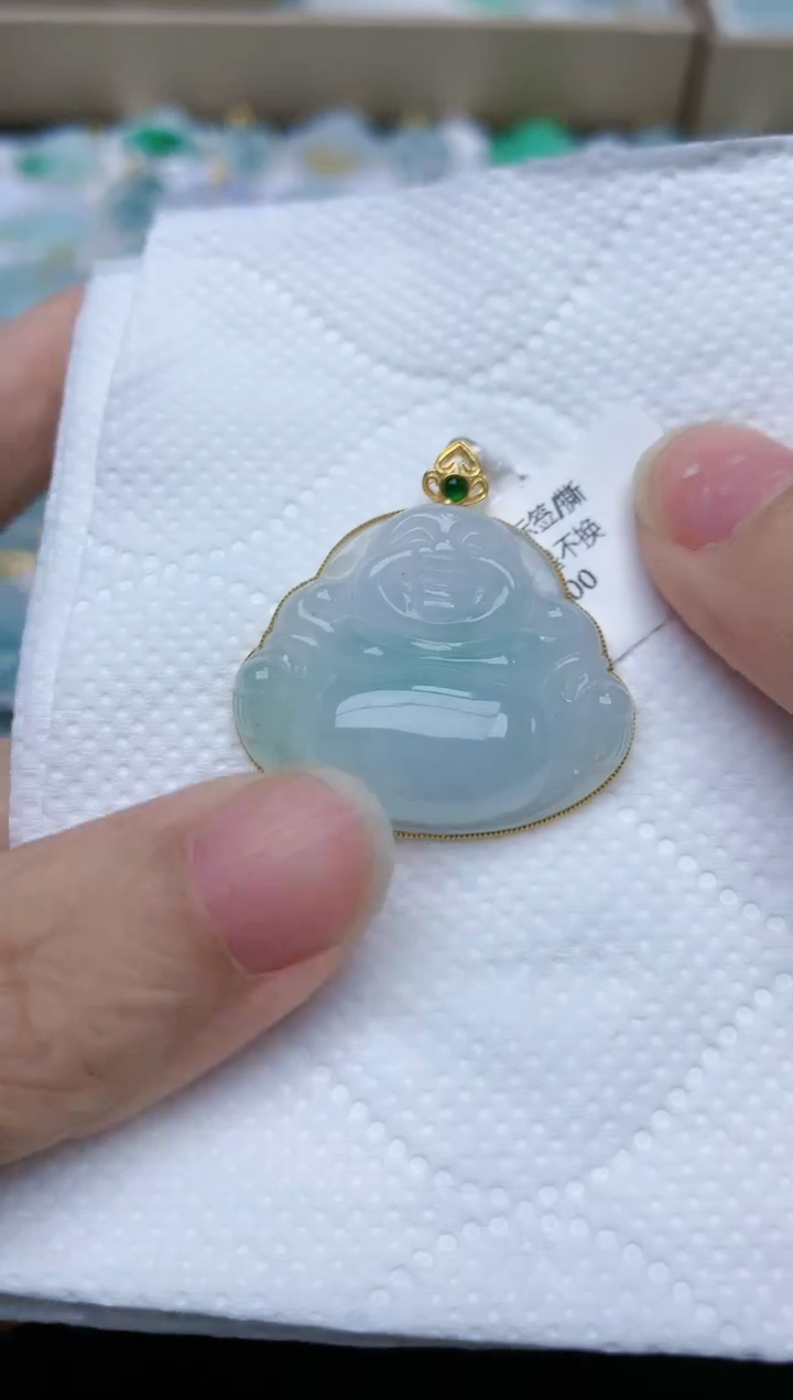 翡翠18K金镶嵌颈饰天然翡翠A货