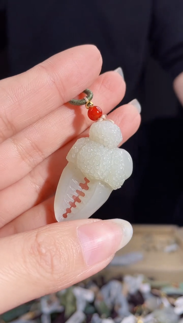颈饰未镶嵌和田玉1