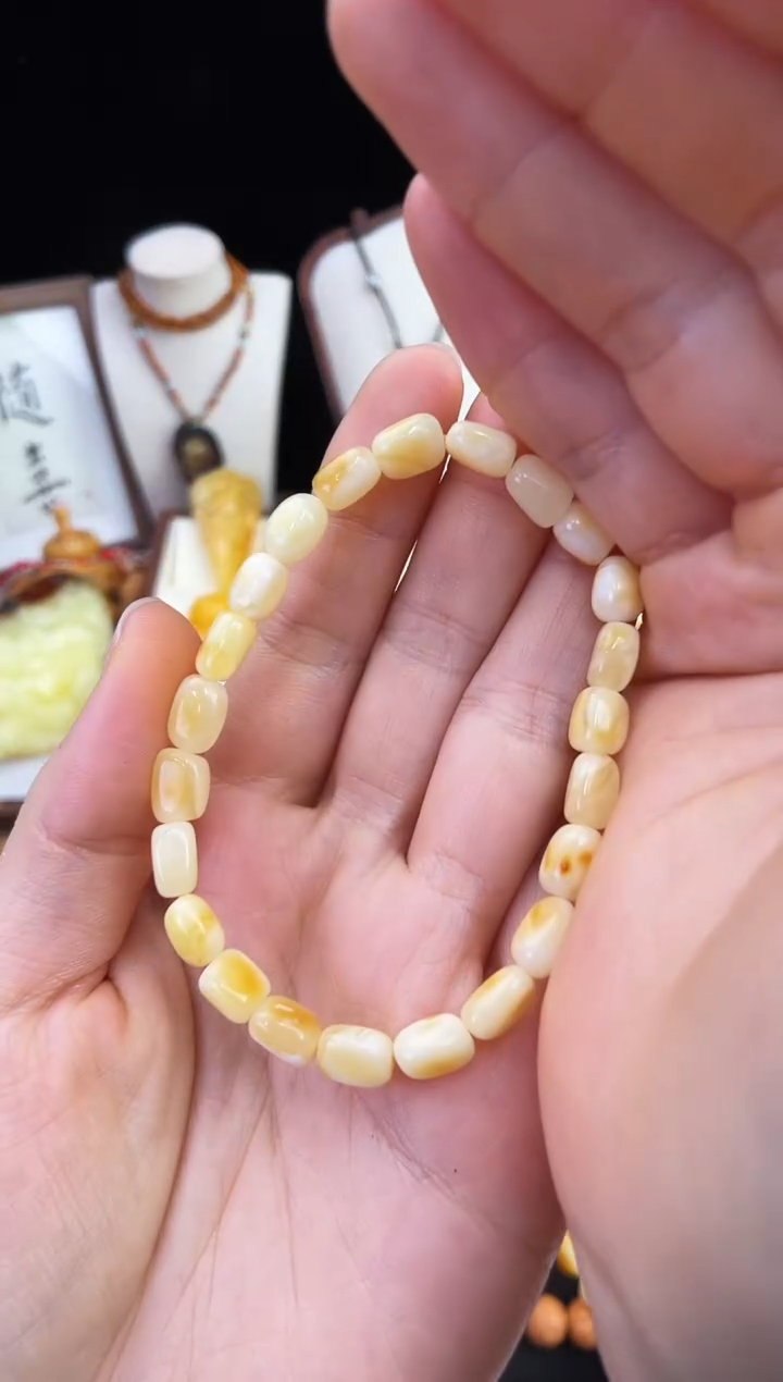 琥珀未镶嵌珠宝奇石柒月