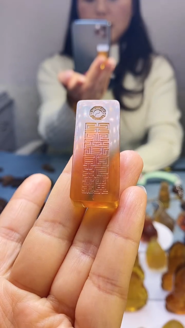 【闪购商品】琥珀吊坠(赠链)未镶嵌HP95-17（天官赐福）