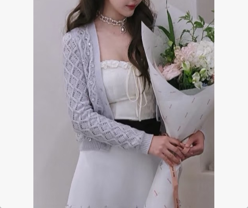 99新 MIU MIU/缪缪 水钻雾霾蓝针织修身开衫毛衣42码