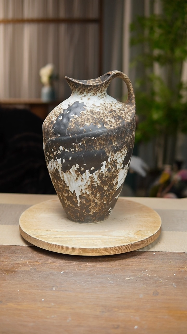 【闪购商品】陶瓷 花器诧寂黑奶壶