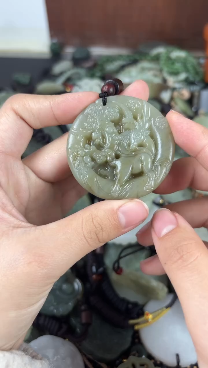 【闪购商品】和田玉颈饰未镶嵌1