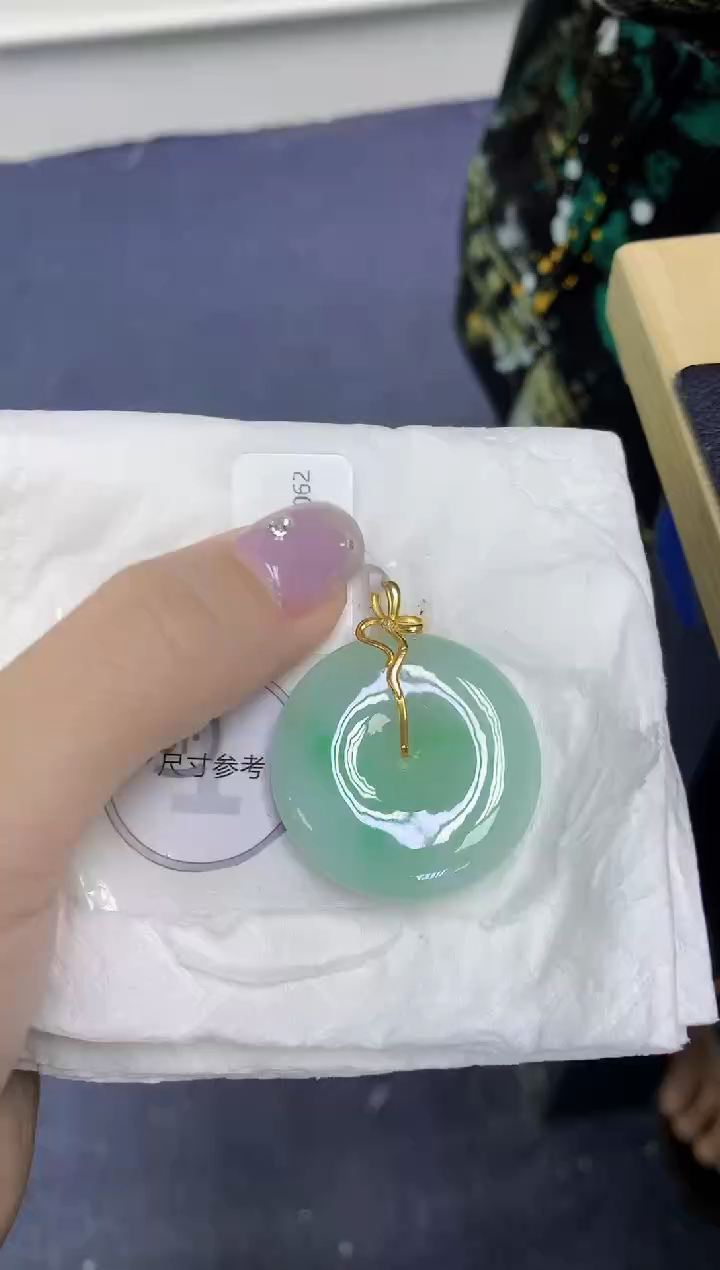 颈饰18K金镶嵌翡翠天然缅甸翡翠A货百元以上9元证书费自理