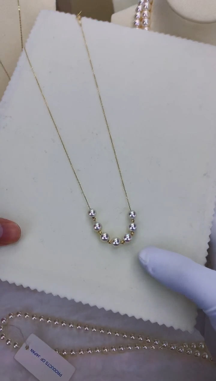 18K金镶嵌DA海水珍珠 GD016 6-6.5 天女微笑链