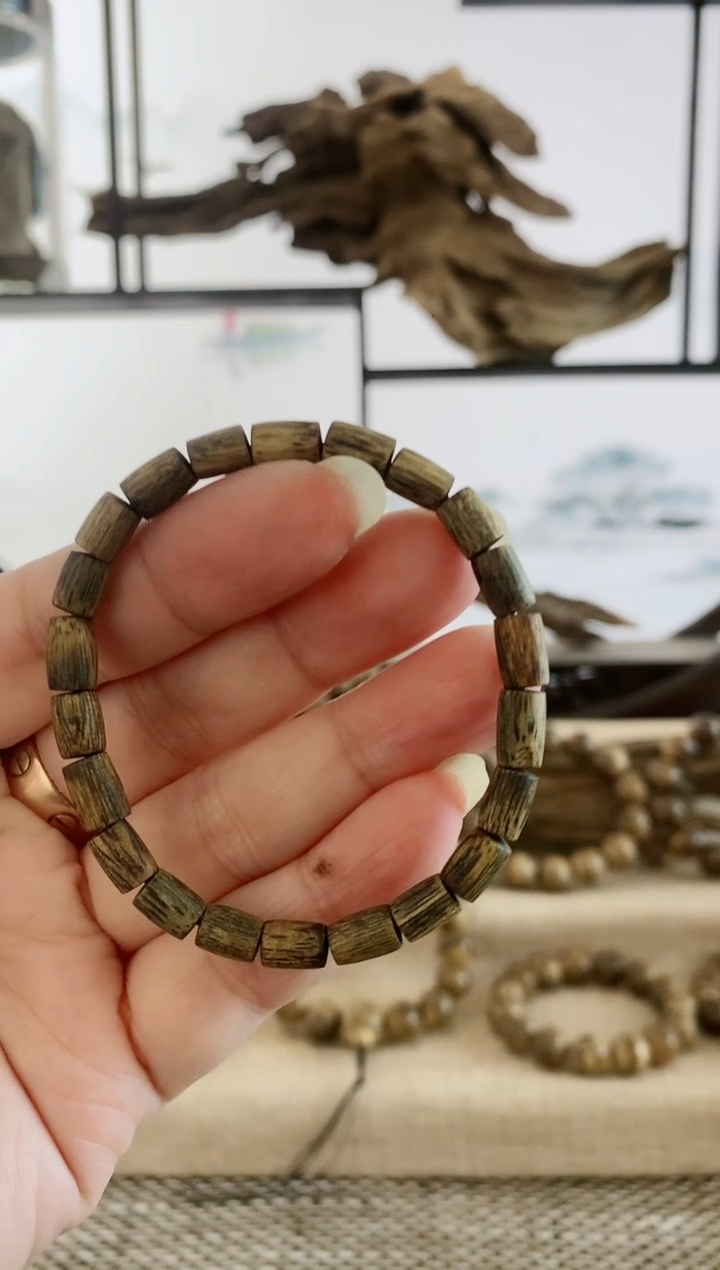 沉香手串海南老棋楠随形桶珠小单圈
