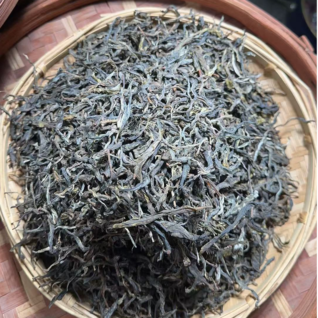 MK1520号 2024年{春}小户赛红土地古树挑采晒青茶散茶7-19日