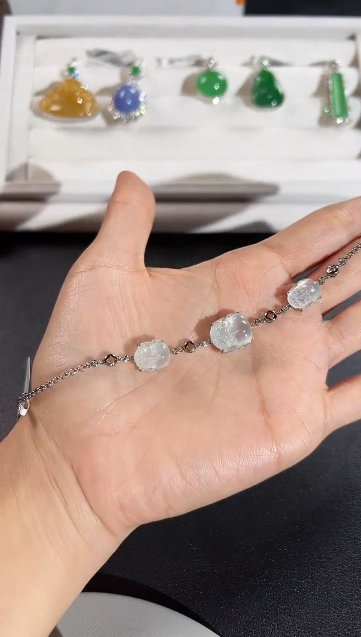 18K金镶嵌手链翡翠序号83