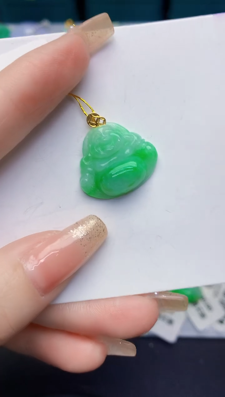 颈饰18K金镶嵌翡翠缅甸天然翡翠A货