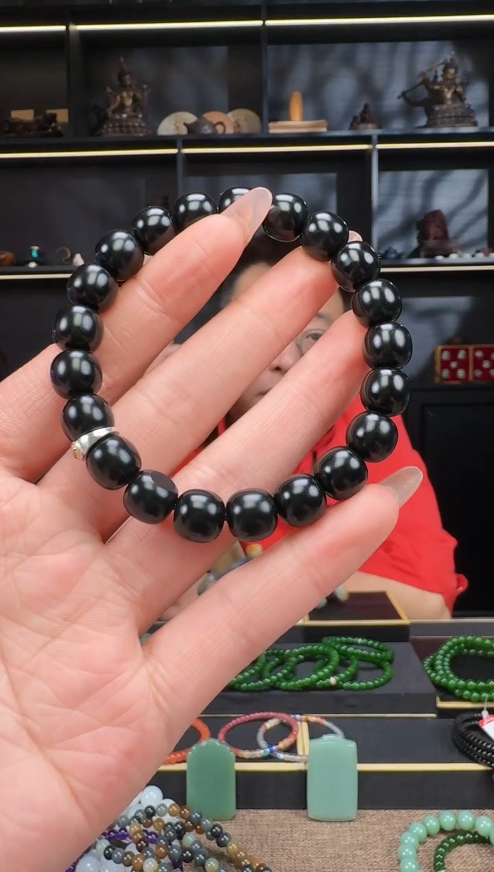 【闪购商品】和田玉1未镶嵌10mm黑青老型手串