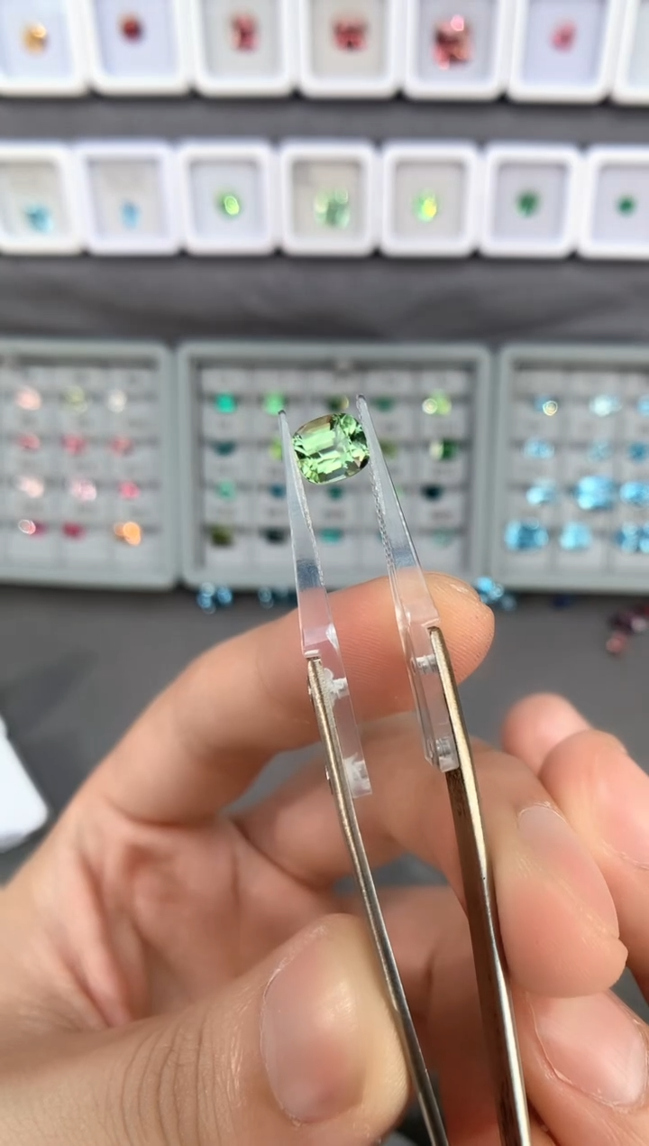 【闪购商品】定制碧玺裸石未镶嵌1.9ct