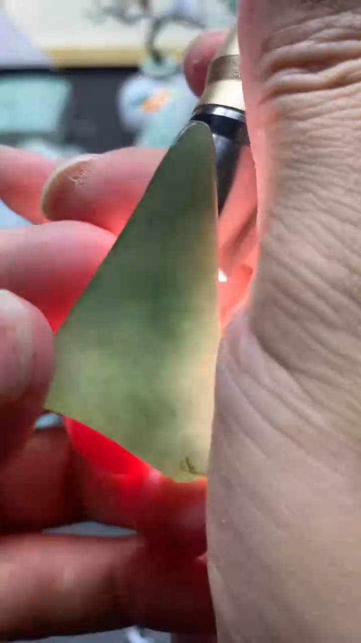 【闪购商品】翡翠颈饰未镶嵌天然翡翠A货