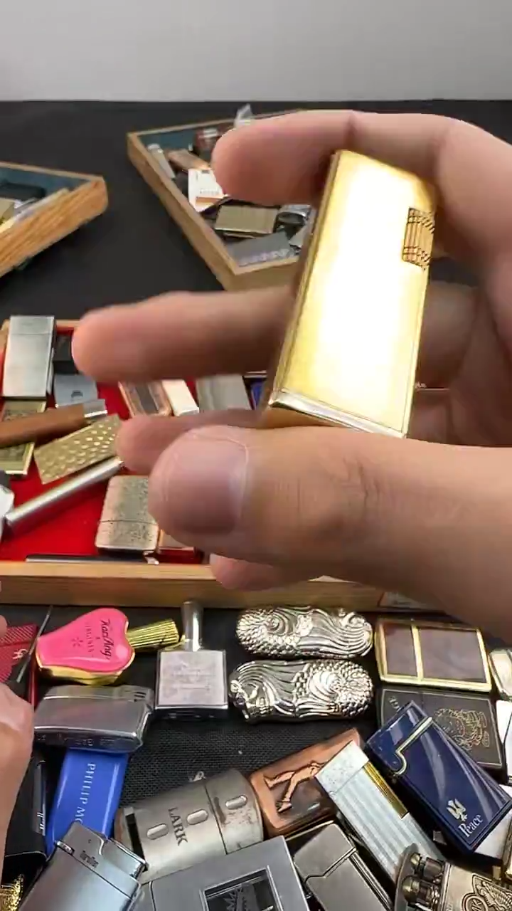 明铬?***心科研打火机