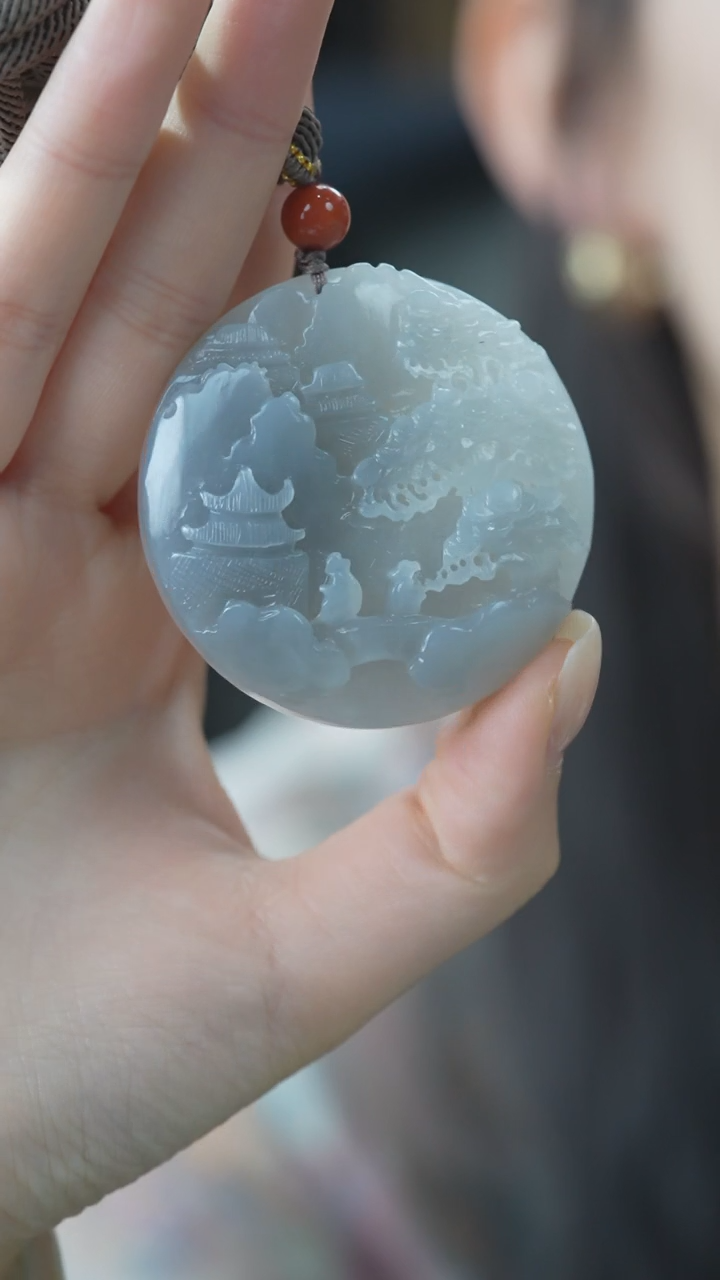 和田玉未镶嵌颈饰山水