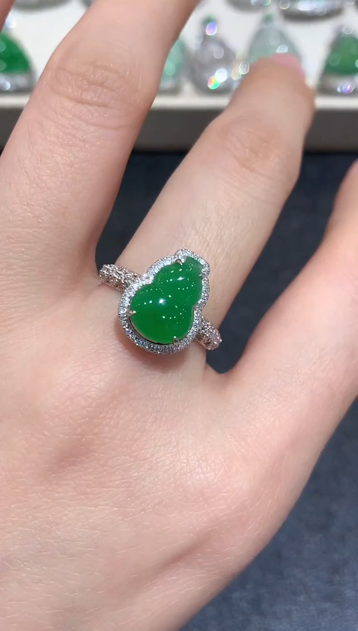 【闪购商品】翡翠戒指18K金镶嵌C66   