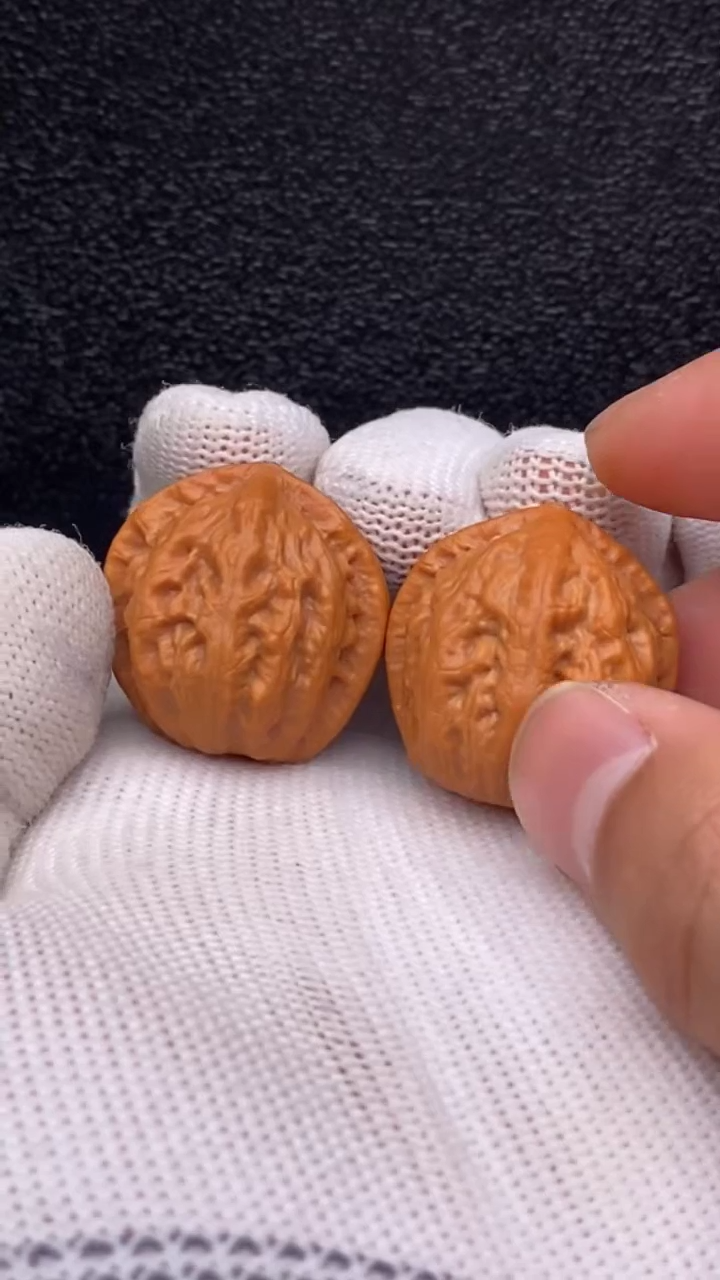 【闪购商品】文玩核桃把件铁石官帽