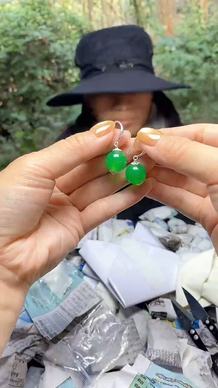 满色吊坠 所见即所得！！