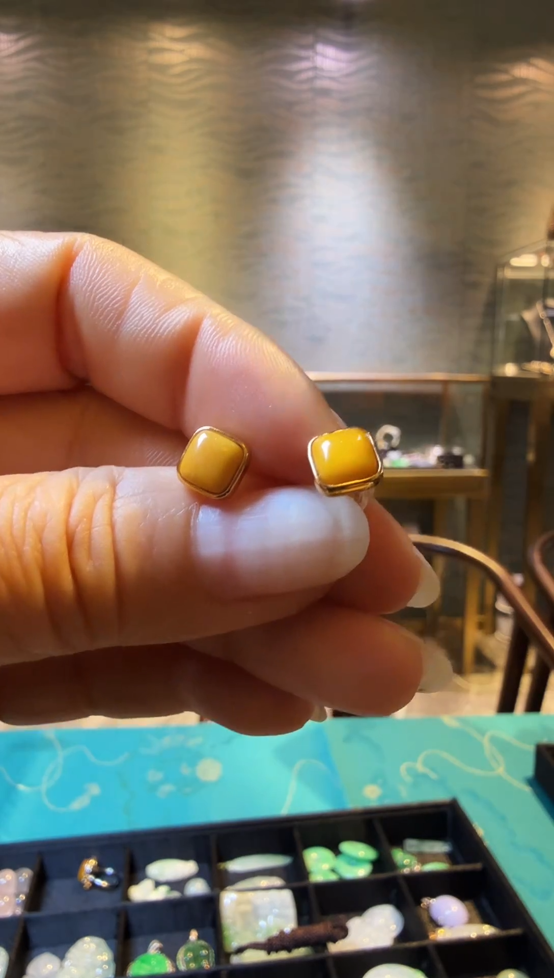 【闪购商品】琥珀耳饰银S925镶嵌耳钉