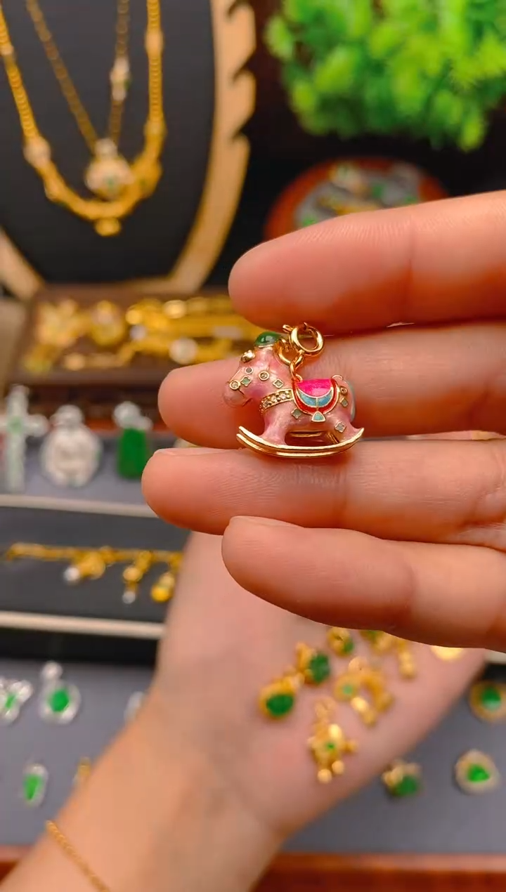 翡翠银S925镶嵌吊坠(不含链)粉色木马