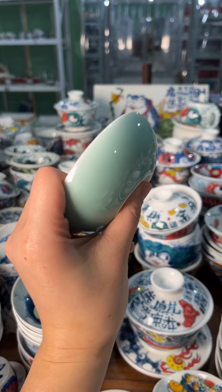 昨明青色普洱杯（微瑕价格）