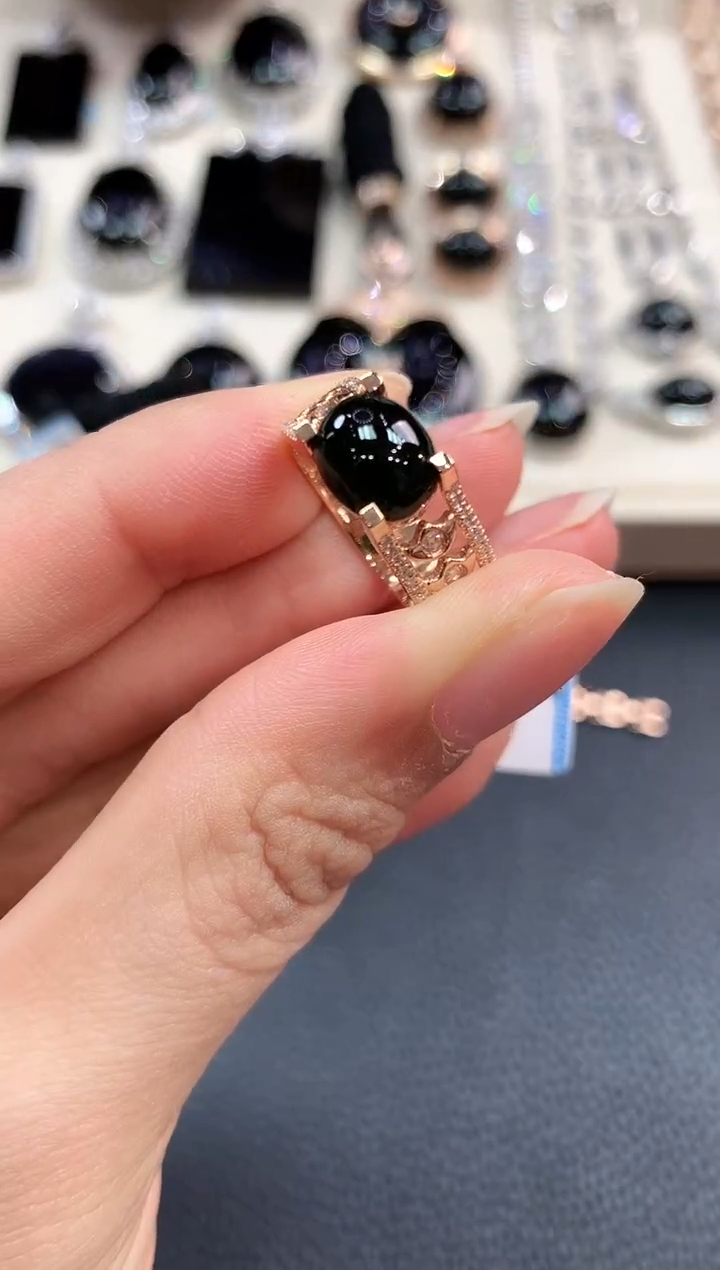 【闪购商品】翡翠戒指18K金镶嵌m10       