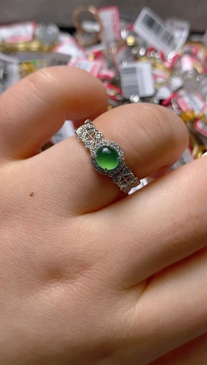 银S925镶嵌戒指翡翠百内无证书