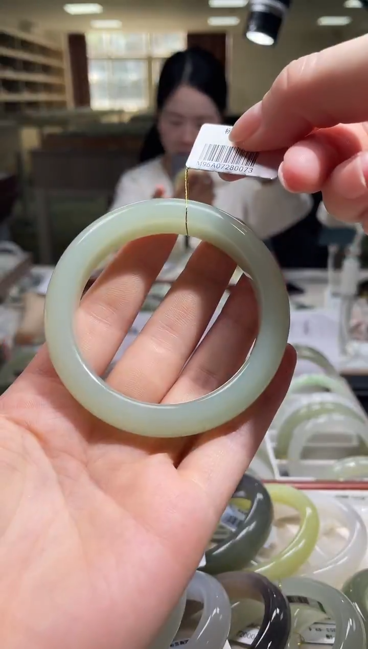 未镶嵌手镯和田玉53-54圈口 0073