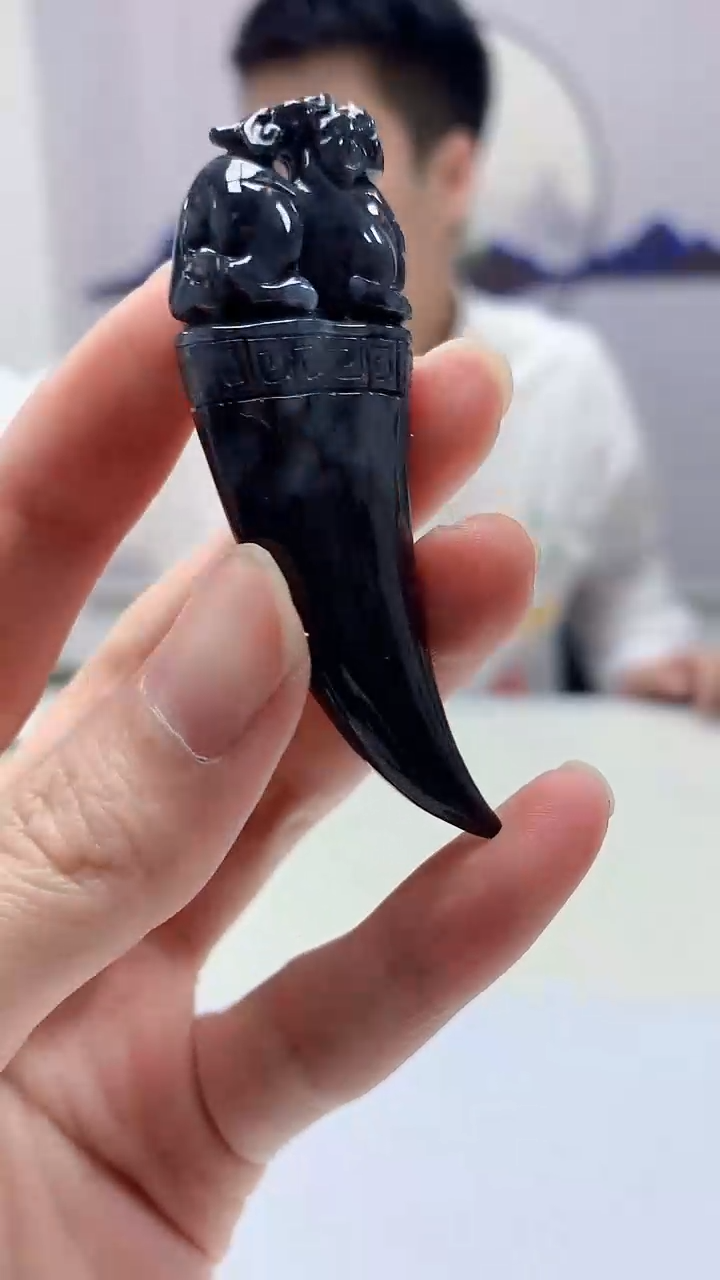 【闪购商品】定制翡翠未镶嵌5028zm-毛货挂件91龙牙