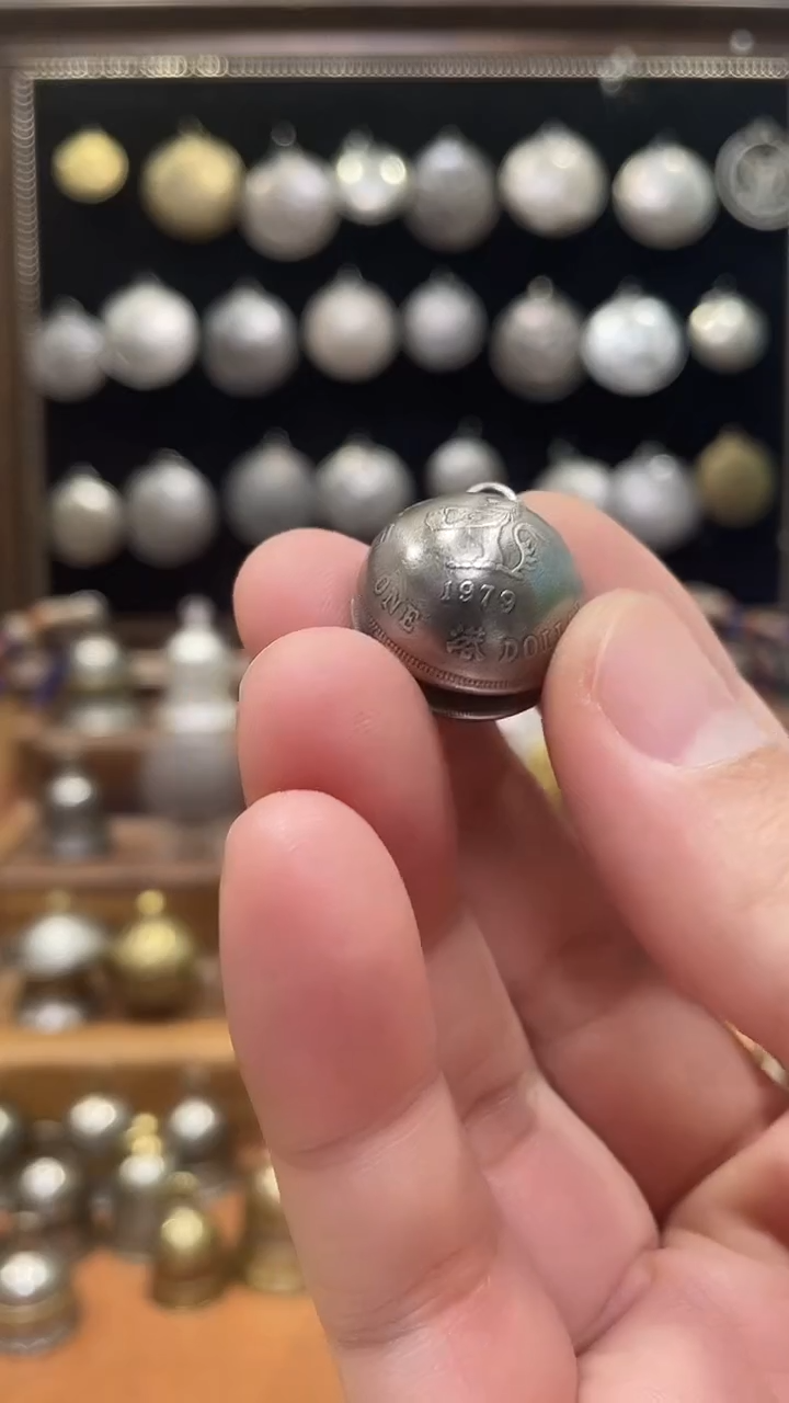 八**海香港小一元圆铃铛