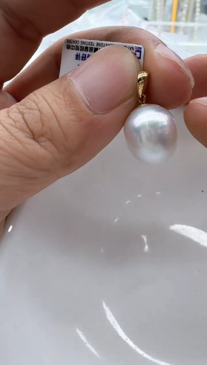 【闪购商品】海水珍珠颈饰18K金镶嵌清货