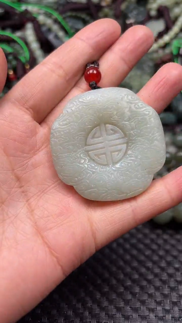 【闪购商品】和田玉颈饰未镶嵌1
