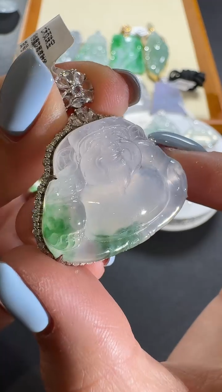 【闪购商品】翡翠吊坠(不含链)18K金镶嵌【源头工厂】钻石镶嵌