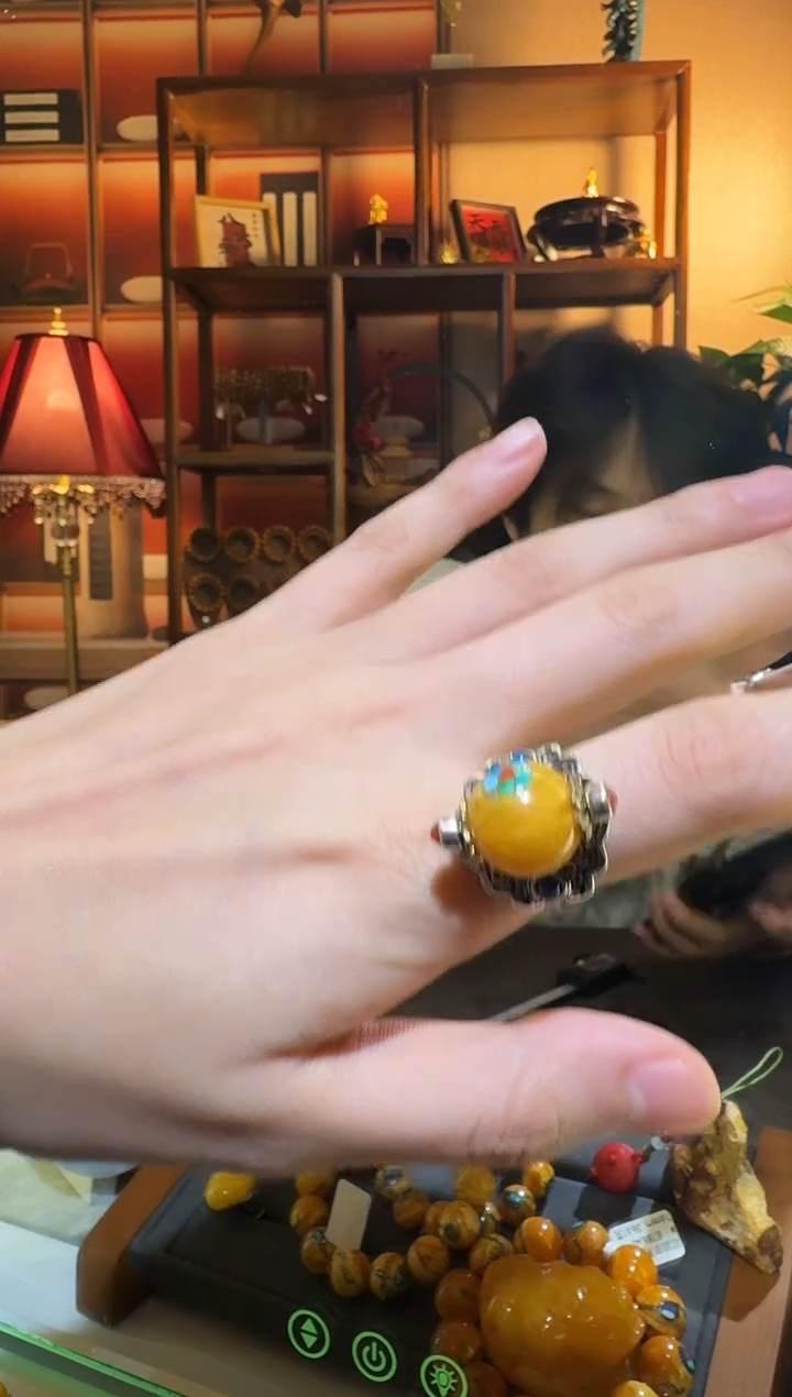 蜜蜡颈饰银S925镶嵌2641天然蜜蜡珠宝奇石