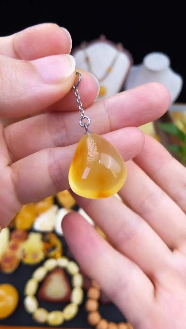 琥珀未镶嵌珠宝奇石柒月