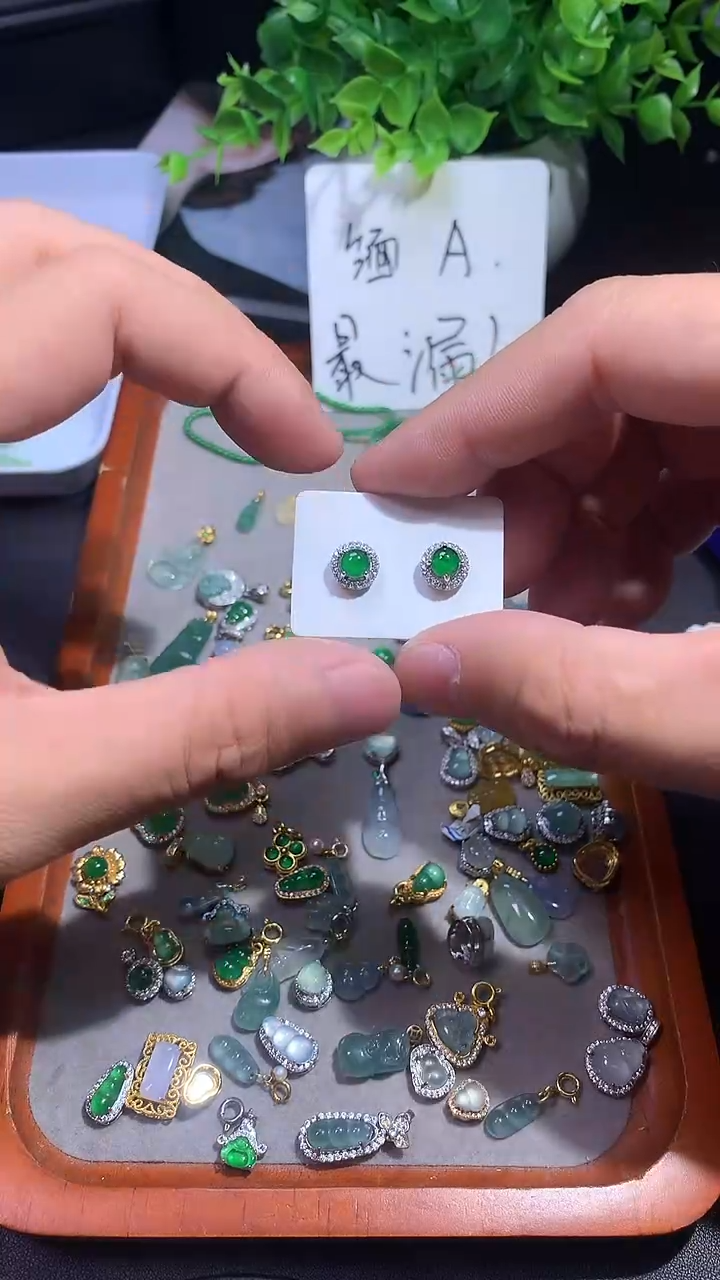 翡翠银S925镶嵌吊坠(不含链)雨**果1