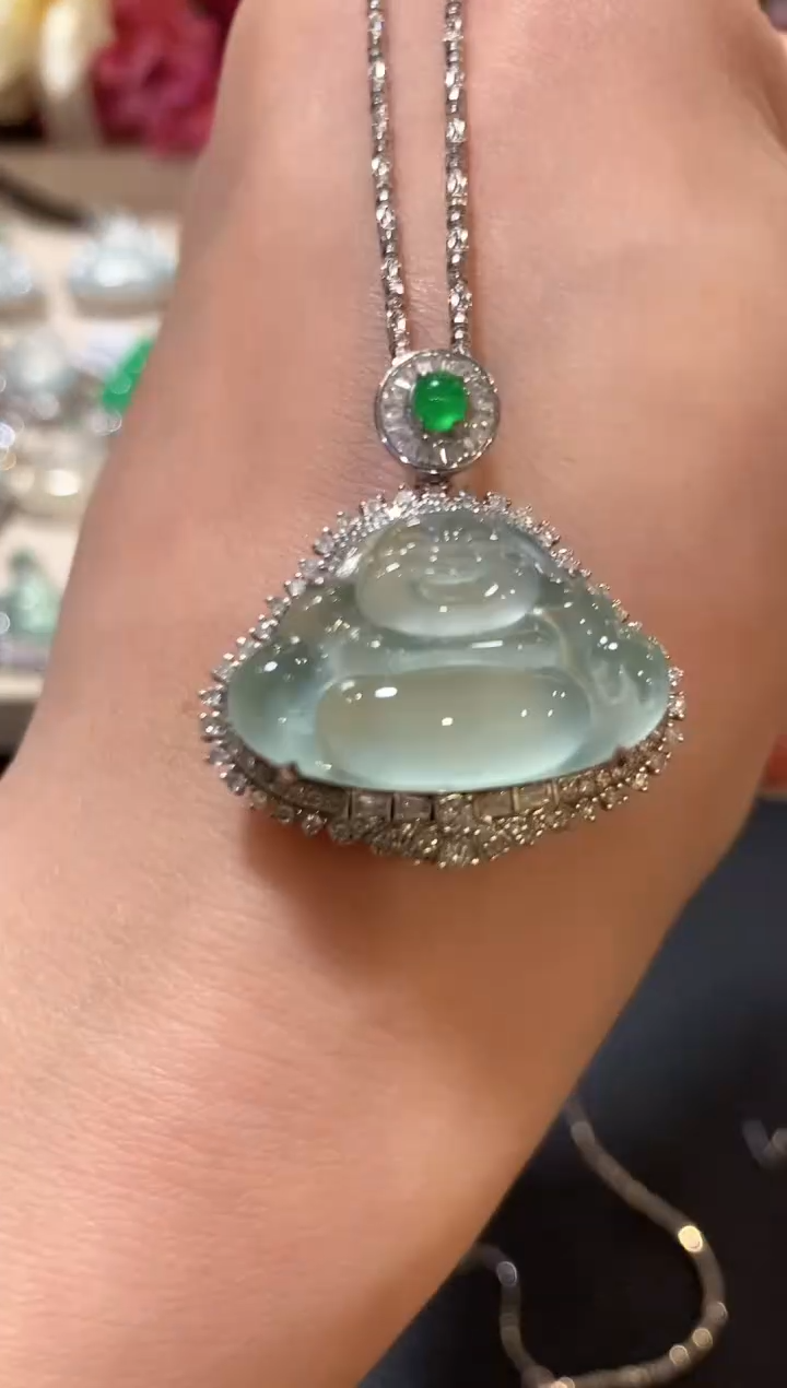 吊坠(不含链)18K金镶嵌翡翠z136 