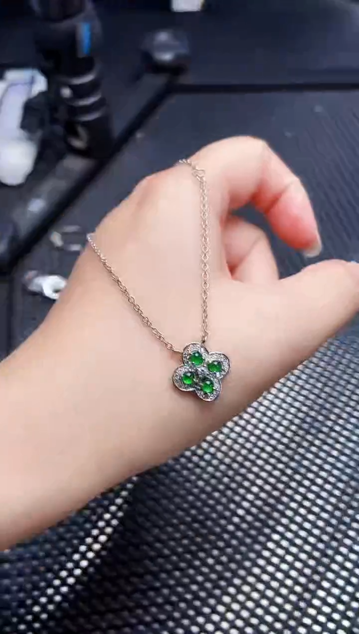 【闪购商品】翡翠颈饰未镶嵌111111111