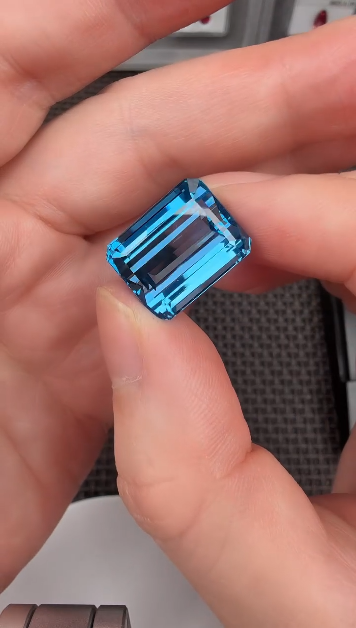 【闪购商品】托帕石裸石未镶嵌长方22ct-B012086