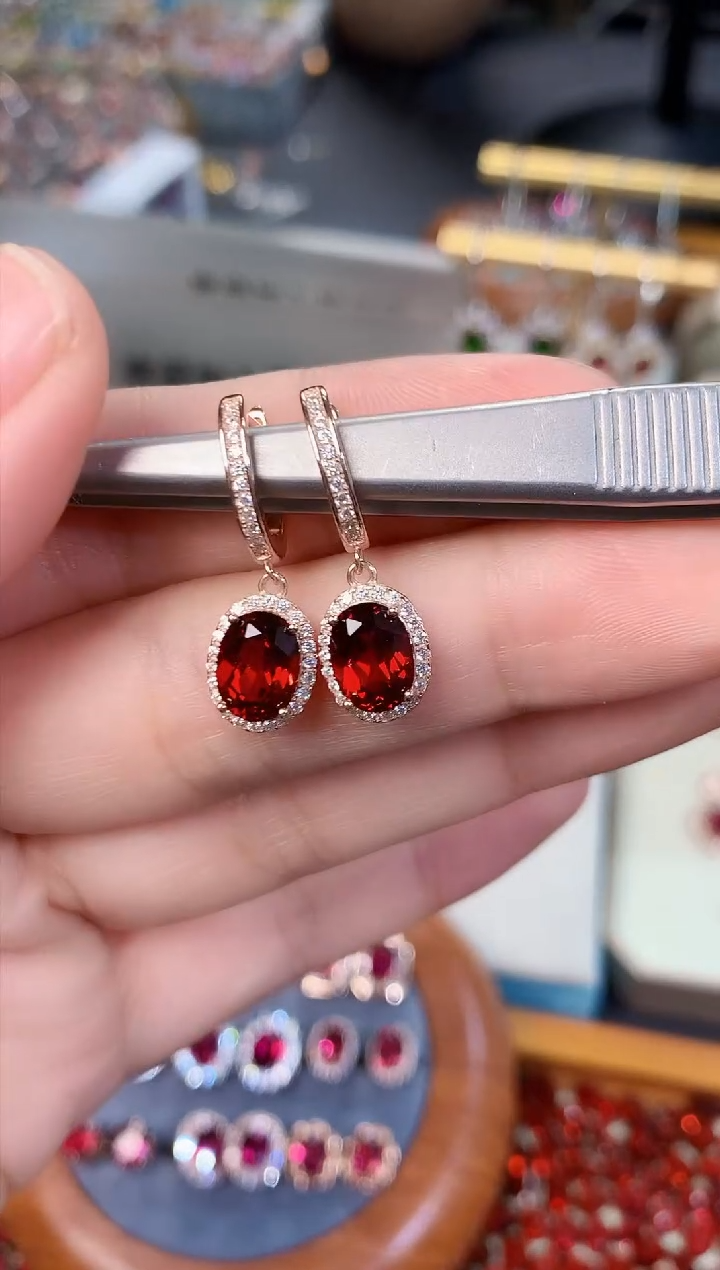 【闪购商品】石榴石耳扣银S925镶嵌天然