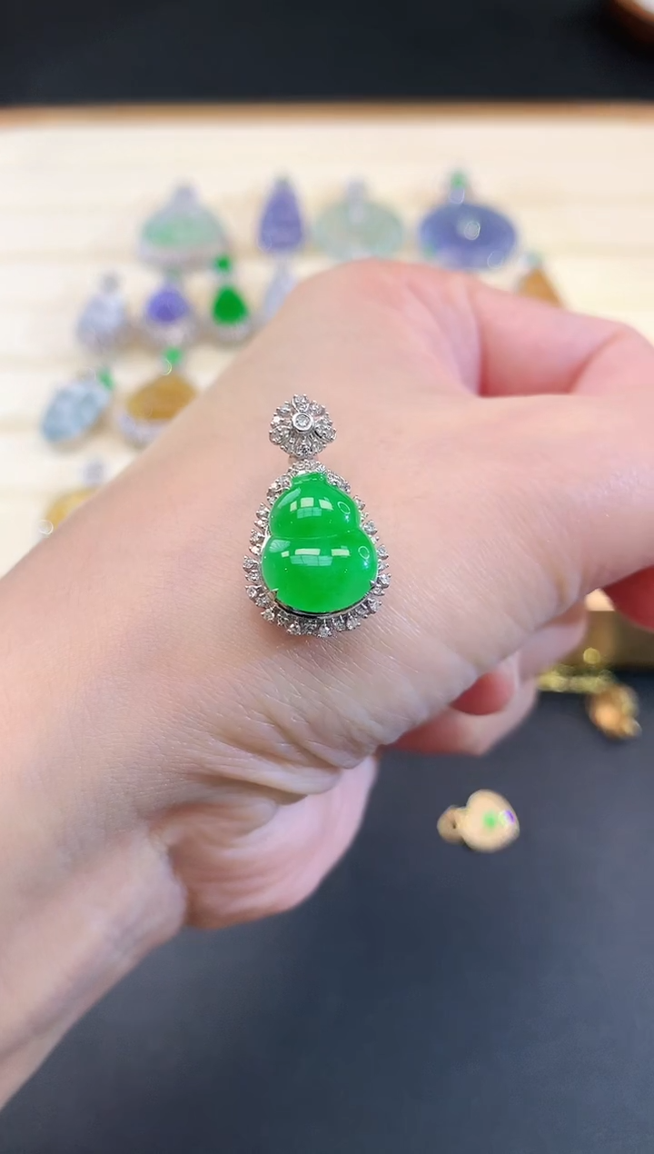 翡翠18K金镶嵌吊坠(不含链)葫芦|7980