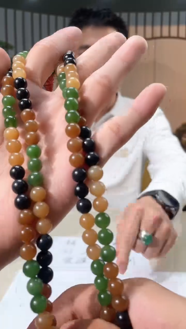 【闪购商品】定制和田玉和田玉（多样性拍一发一带证）120188