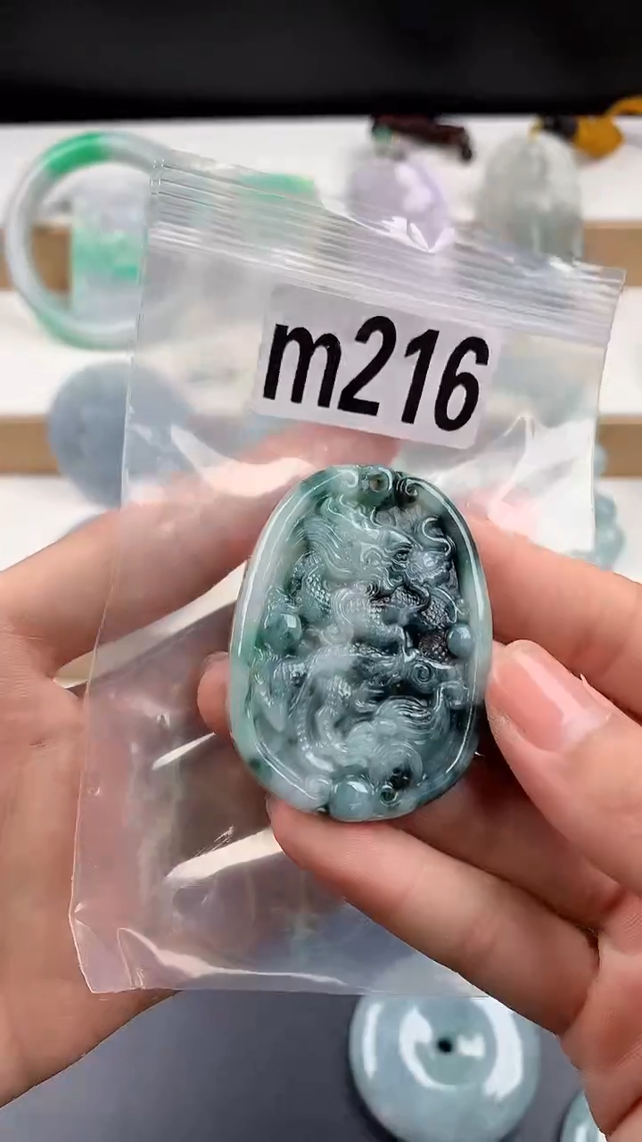 颈饰未镶嵌翡翠天然翡翠吊坠挂件