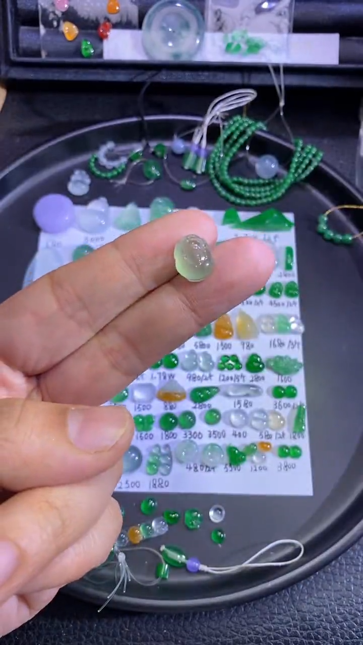 未镶嵌挂件翡翠金蟾