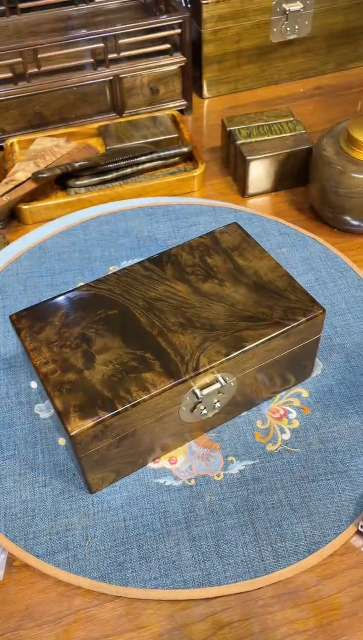 乌木类成套家具瘤疤首饰盒  s10