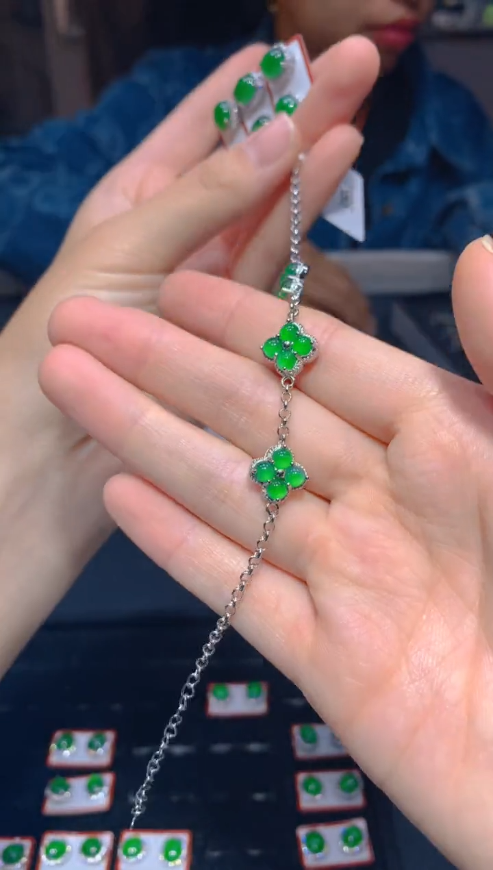 【闪购商品】定制翡翠未镶嵌11多样性发货(发其一）