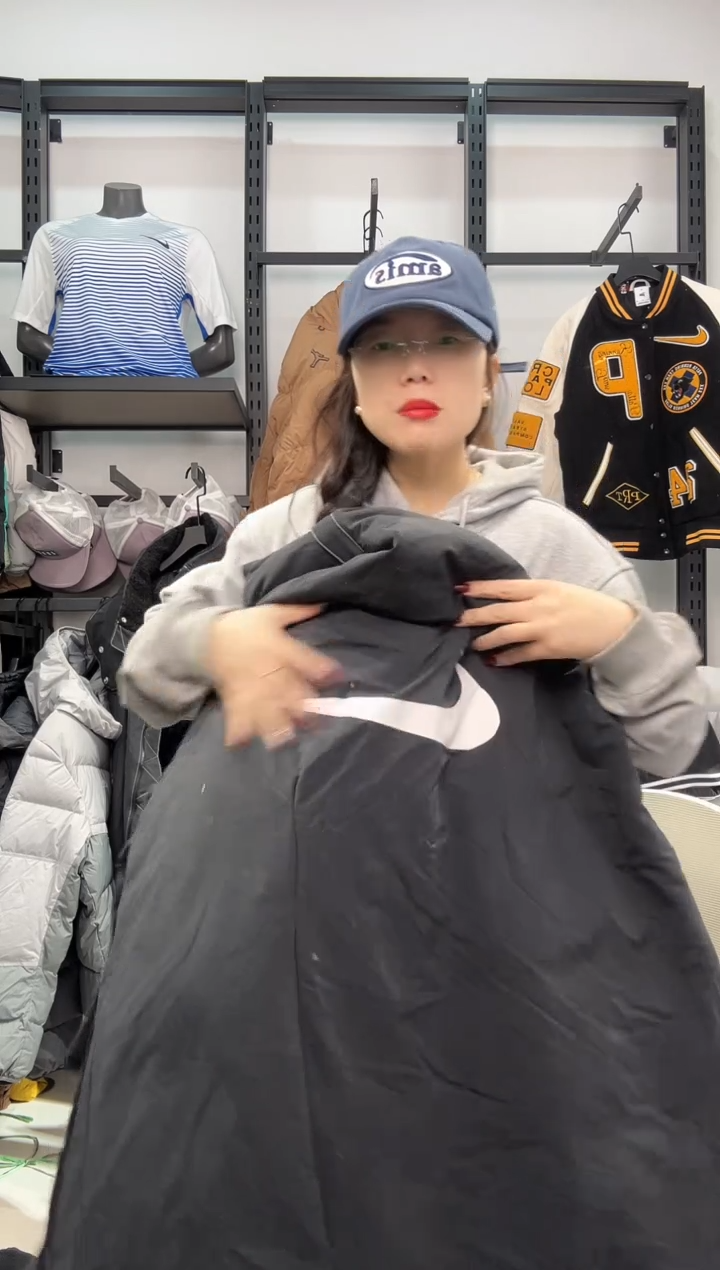 2184闪购编码 Nike/Jordan运动卫衣裤以直播间过款为准 尺码·M