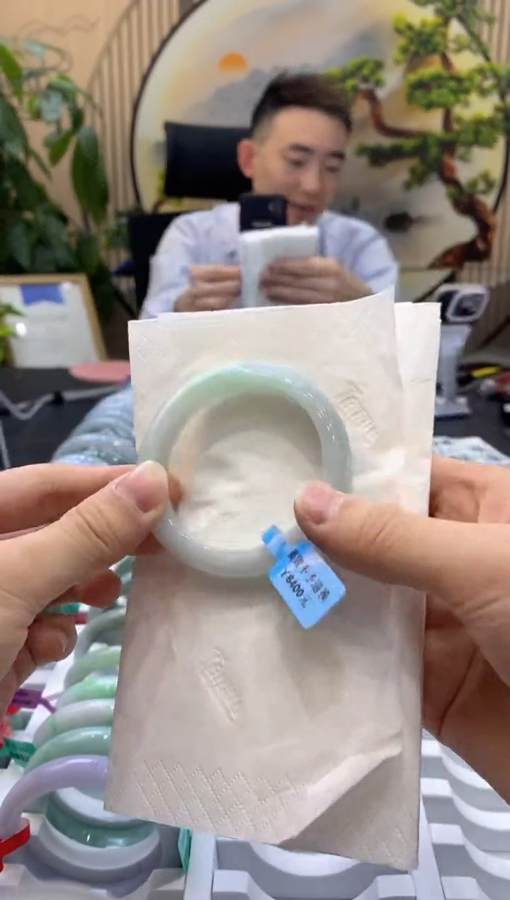 翡翠手镯未镶嵌000001658