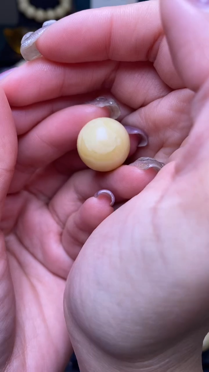 【闪购商品】琥珀裸石未镶嵌葵. 64