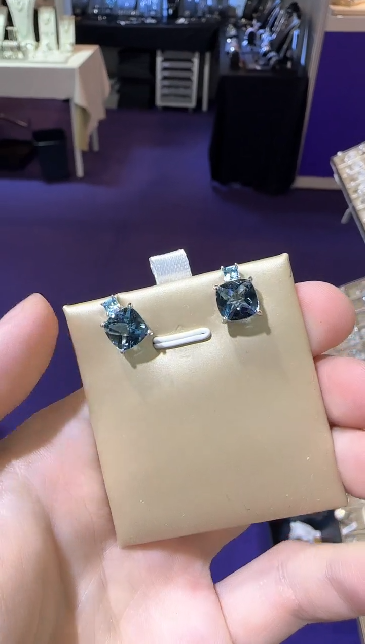 【闪购商品】托帕石耳饰银S925镶嵌耳钉8mm